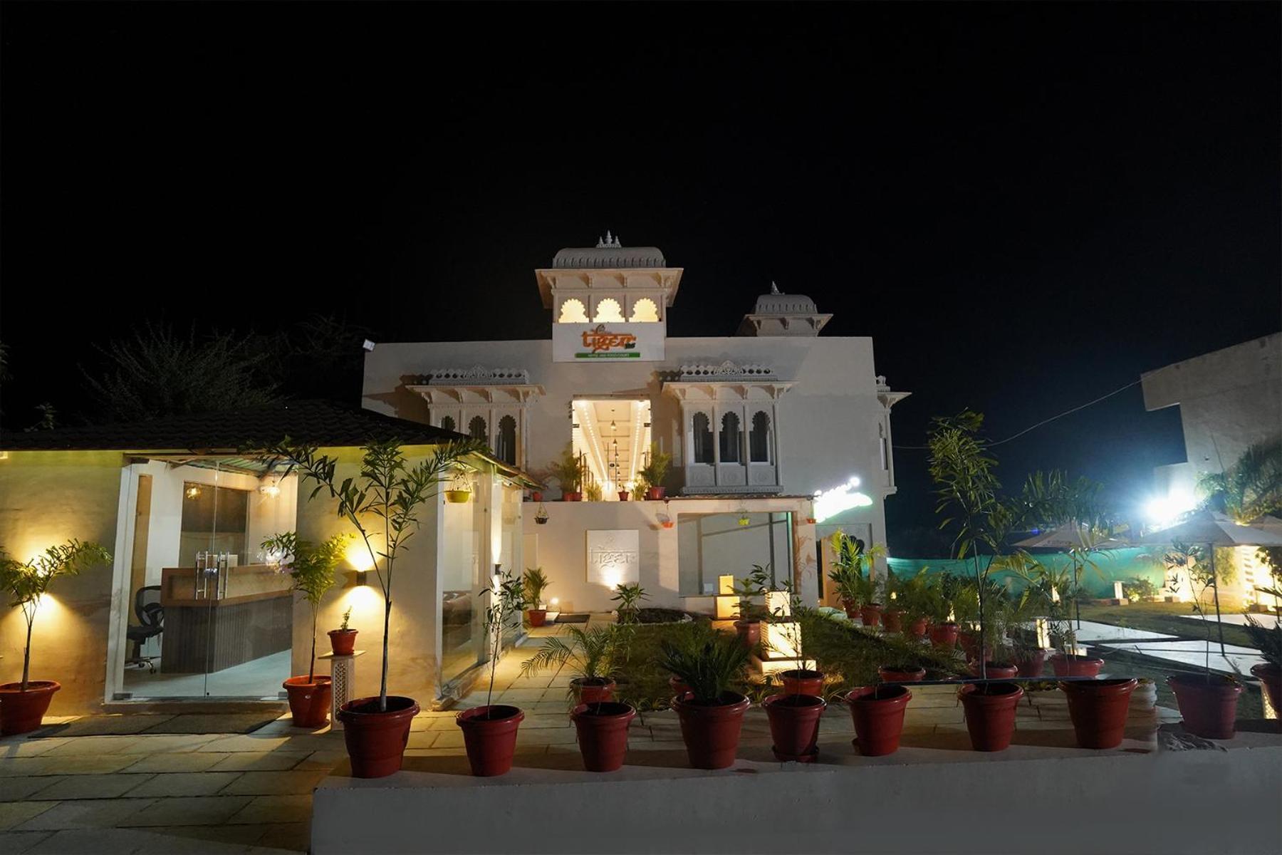 Tiger'S Trail Hotel & Food Court Кумбхалгарх Экстерьер фото
